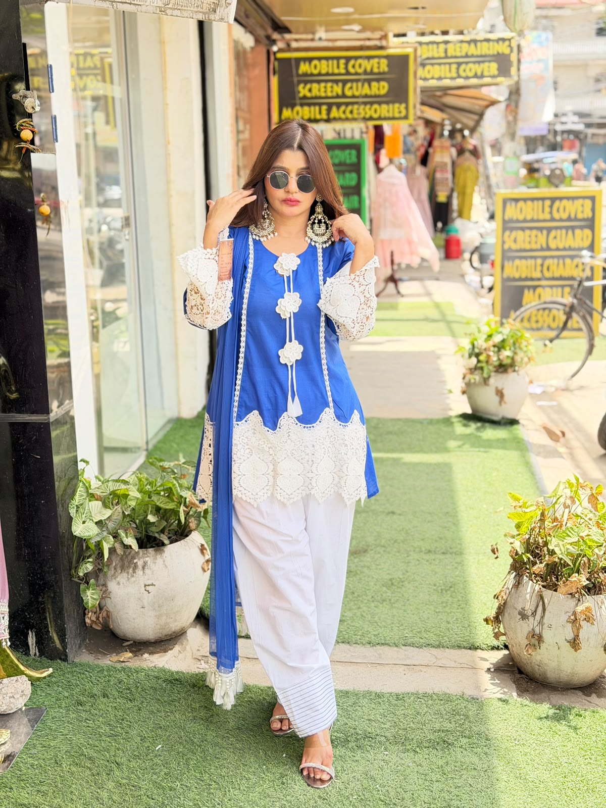 Farshi Suits