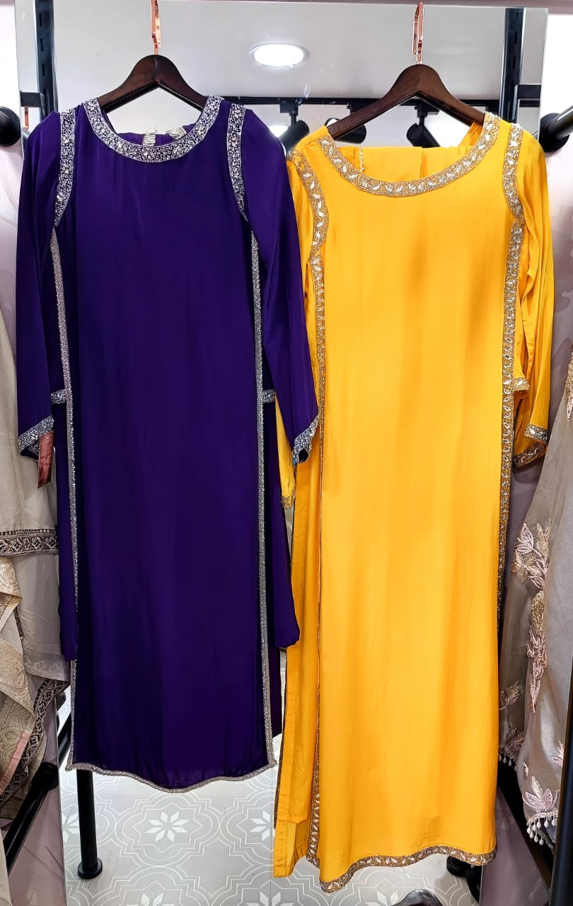 BLACK AND ORANGE 2122