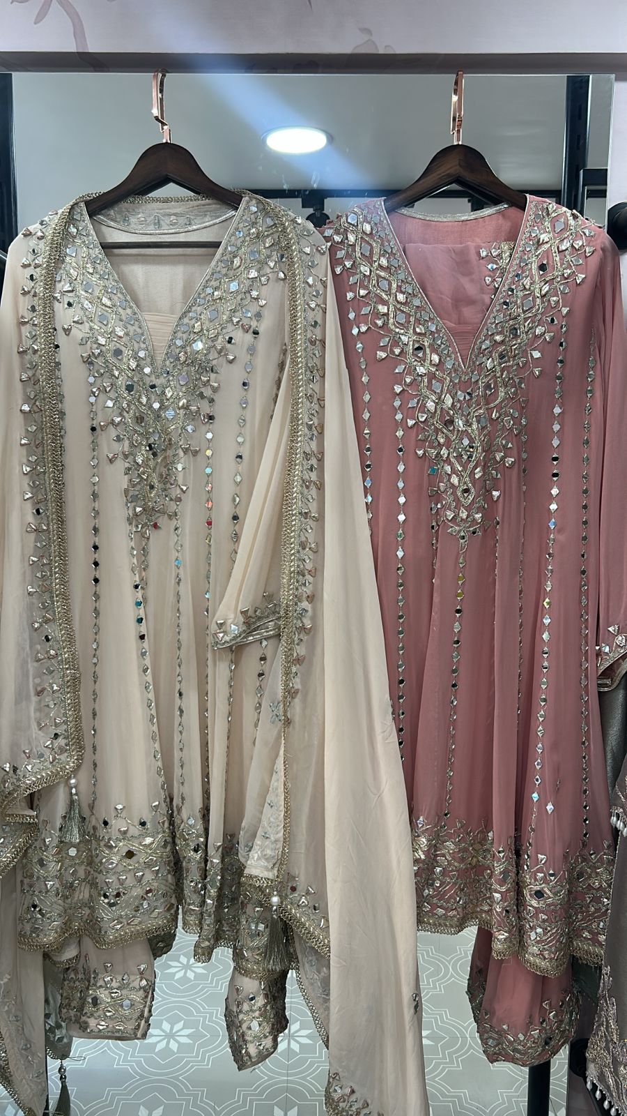2324 Anarkali