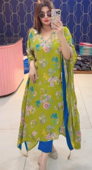 Article 1596 – Pure Crepe Floral Printed Suit Set for Women | Sizes 40–46 | Urban Closet