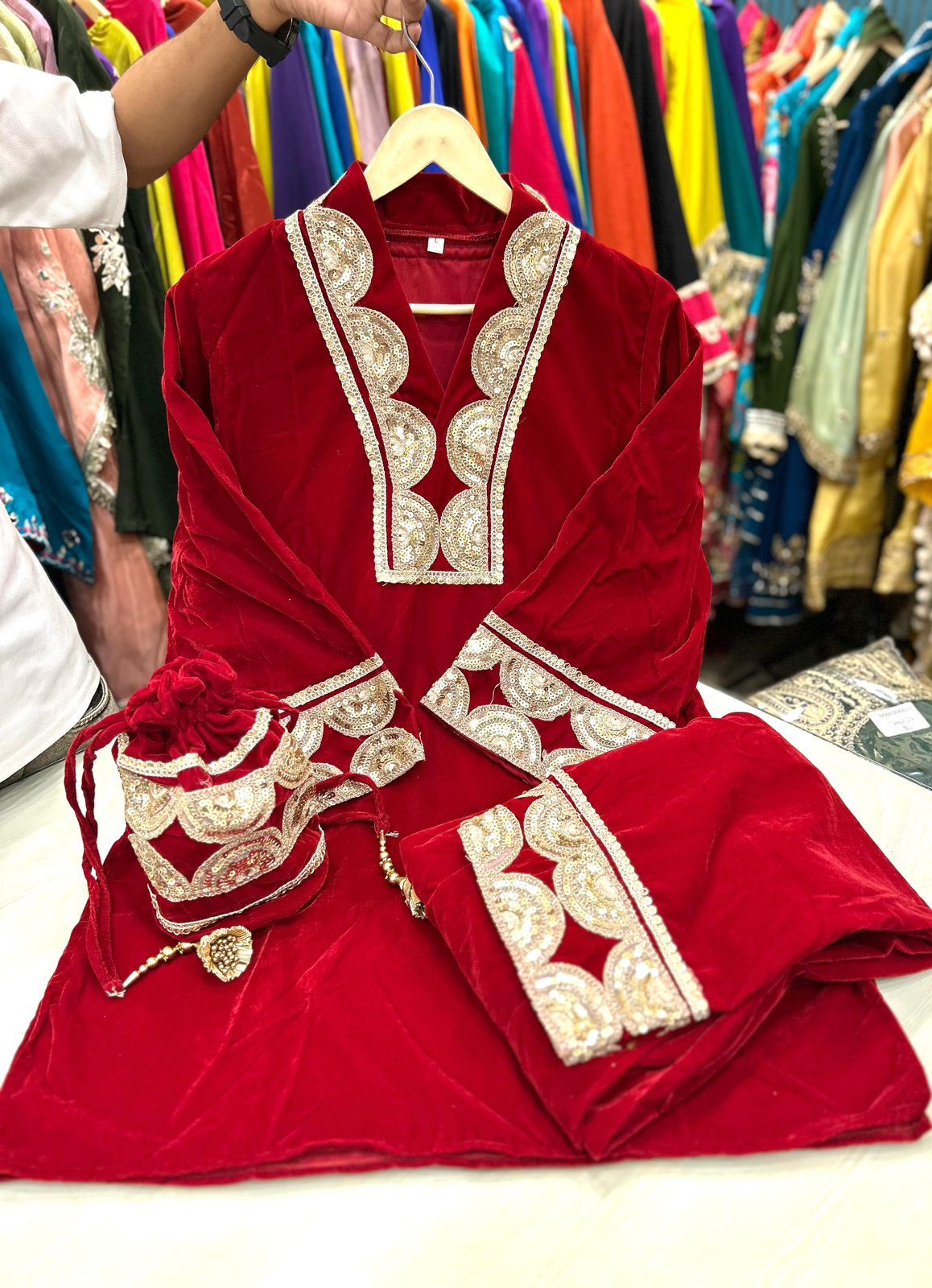 Article 1083 – Pakistani Velvet Cord Set | Premium Embroidered Winter Co-ord