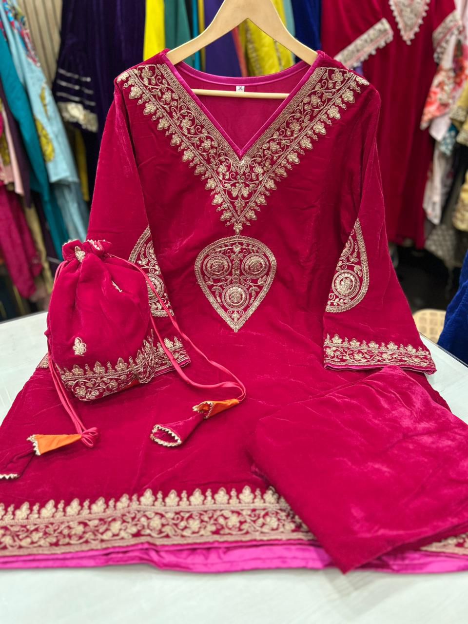 Article 1104 – Pure Velvet Potli Cordset with Premium Embroidery | Sizes 40–46