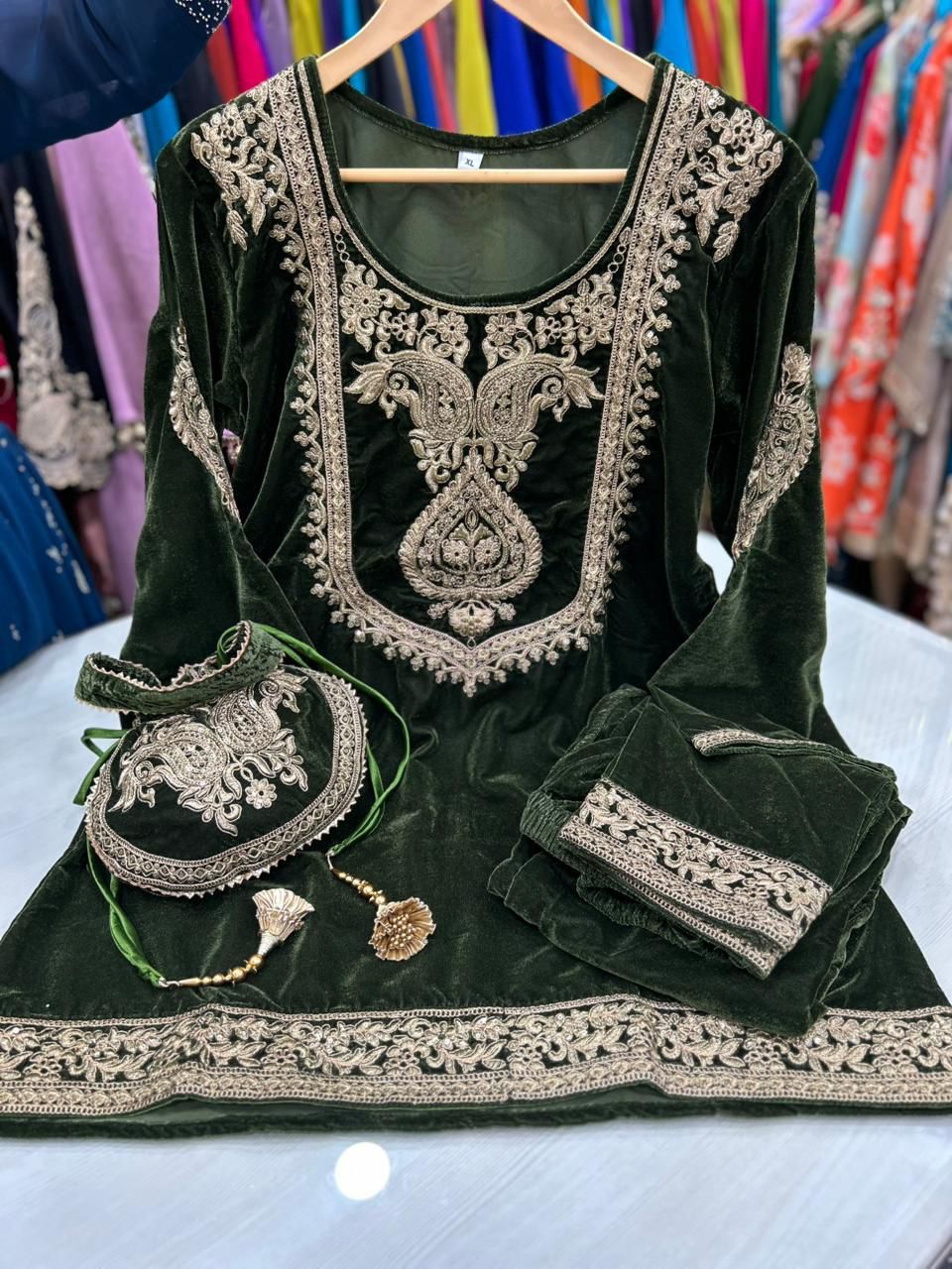 Article 1214 – Pure Velvet Potli Cordset with Premium Embroidery | Sizes 40–46