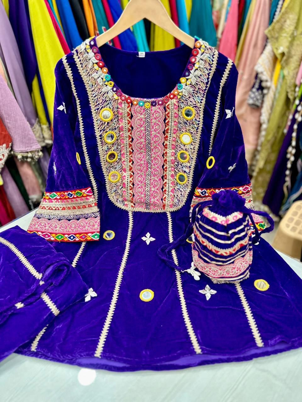 Article 1084 – Pure Velvet Potli Cordset with Gota & Lace Work | Premium Designer Velvet Suit Set | Sizes 40–46