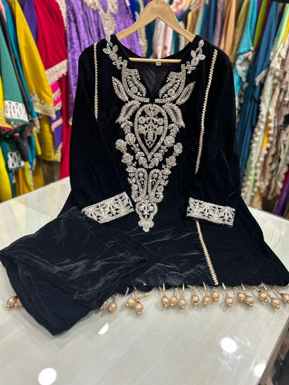 Article 1059 – Premium Pure Velvet Embroidered Cordset | Sizes 40–46