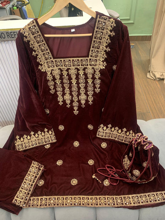 Article 1180 – Pure Velvet Cord Set with Potli | Premium Embroidered Velvet Set