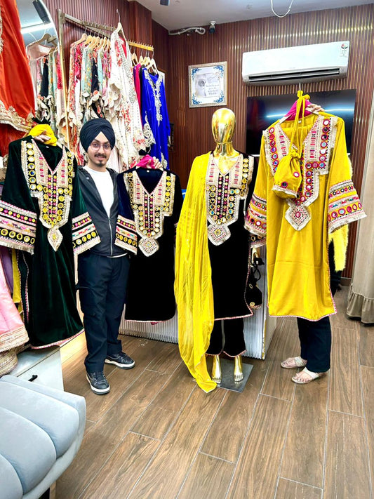 Article 1949 – Premium Velvet Choga Set with Real Mirror Work & Matching Potli | Sizes 38–46