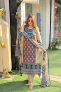 Natural crepe printed suit