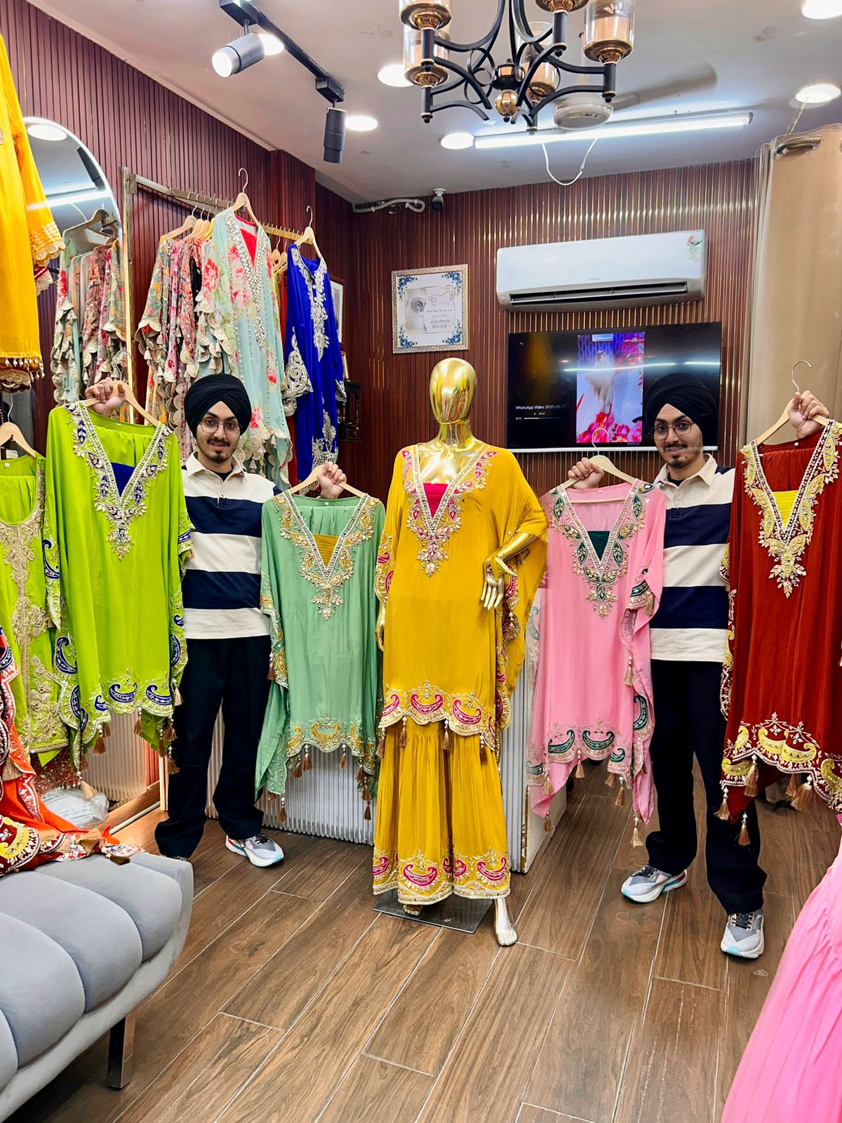 Article 1734 – Pure Crepe Short Kaftan With Sharara