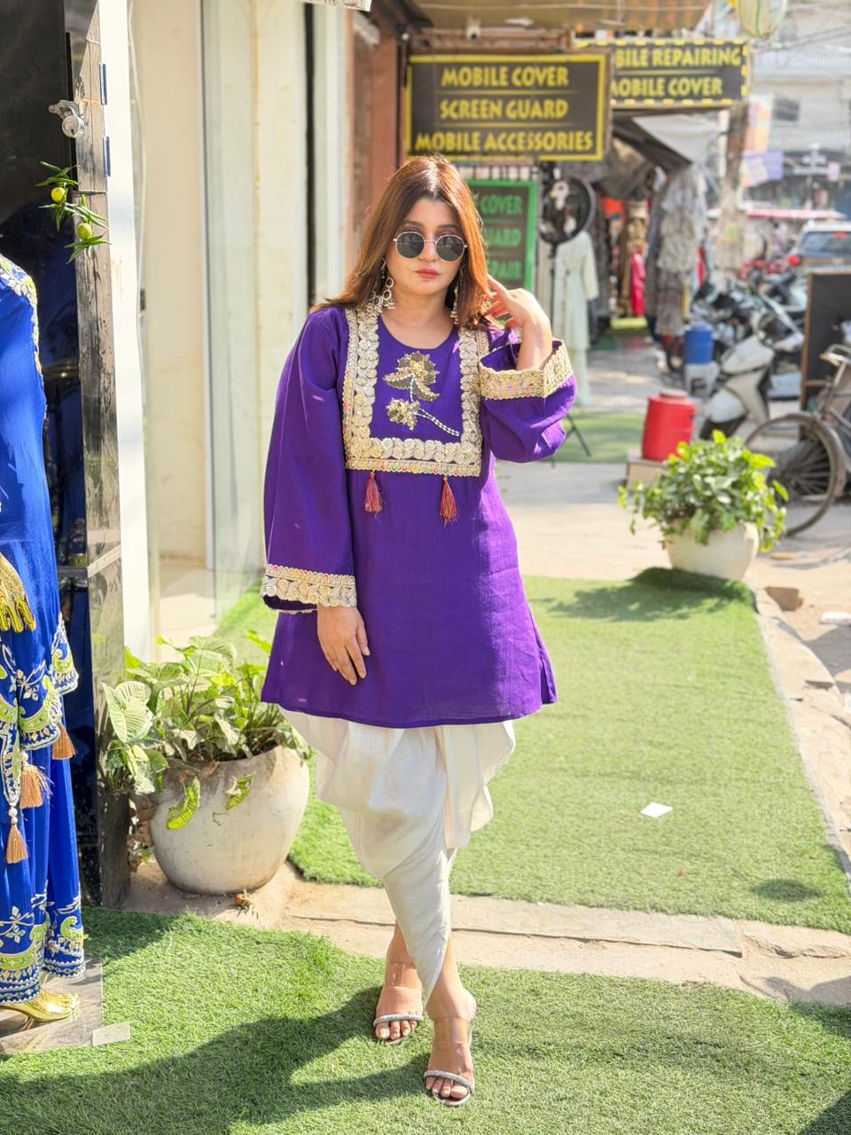Rutba Khan 2953 – Designer Kurti With Tulip Pants | Lace & Handwork | Sizes 40–46 | Urban Closet