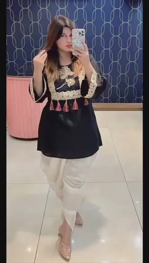 Rutba Khan 2953 – Designer Kurti With Tulip Pants | Lace & Handwork | Sizes 40–46 | Urban Closet