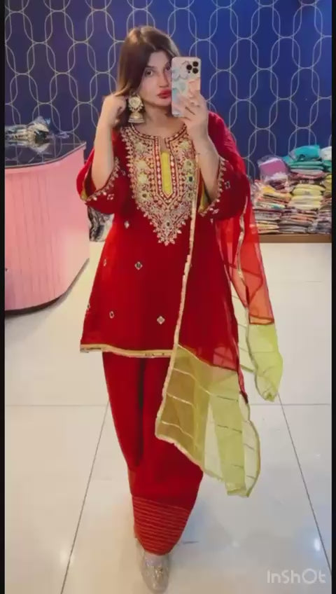 Article 1911 – Pure Glass Tissue Farshi Salwar Suit With Two-Tone Organza Dupatta & Mirror Work