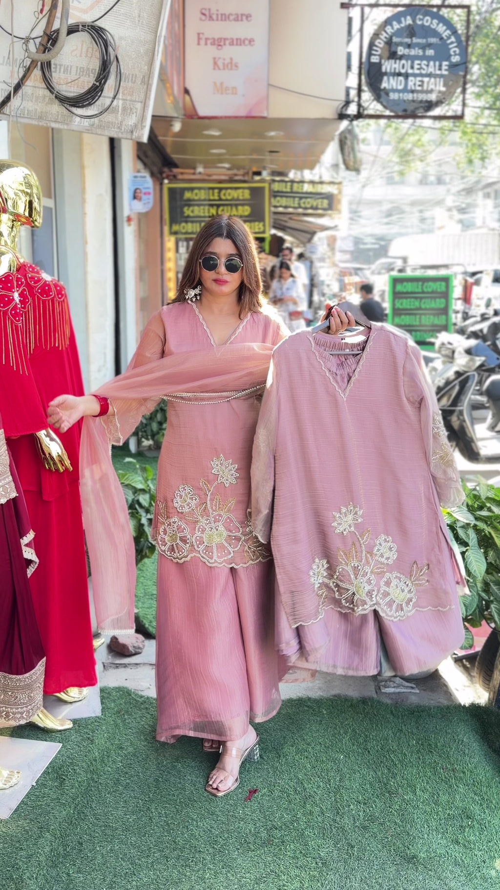 " PARI " - Three piece set with pure handwork and sharara