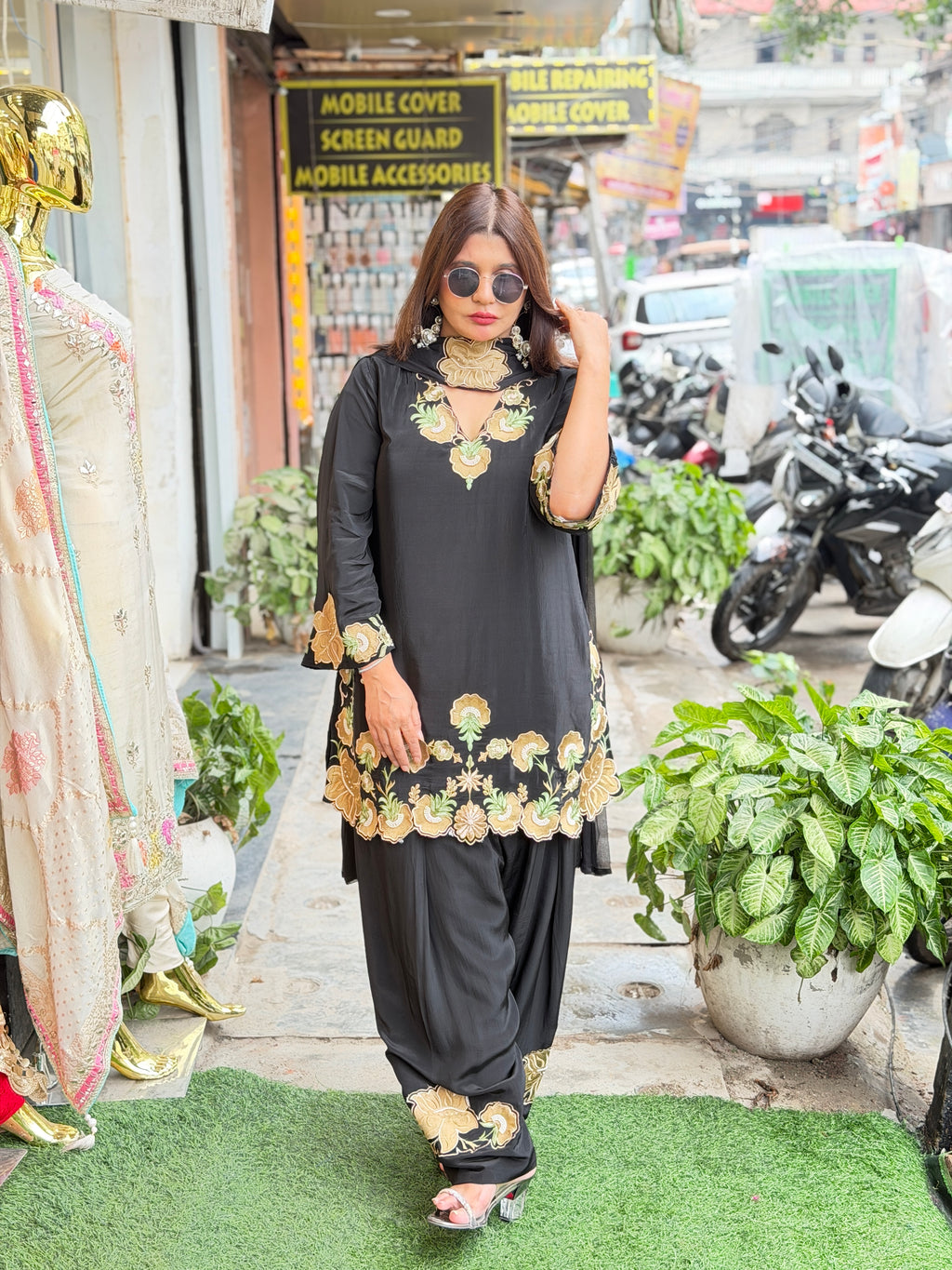 Pure Crepe Handwork coord set with farshi salwar