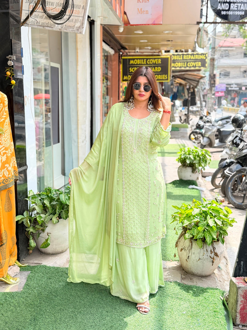 Pure chenon suit with original handwork
