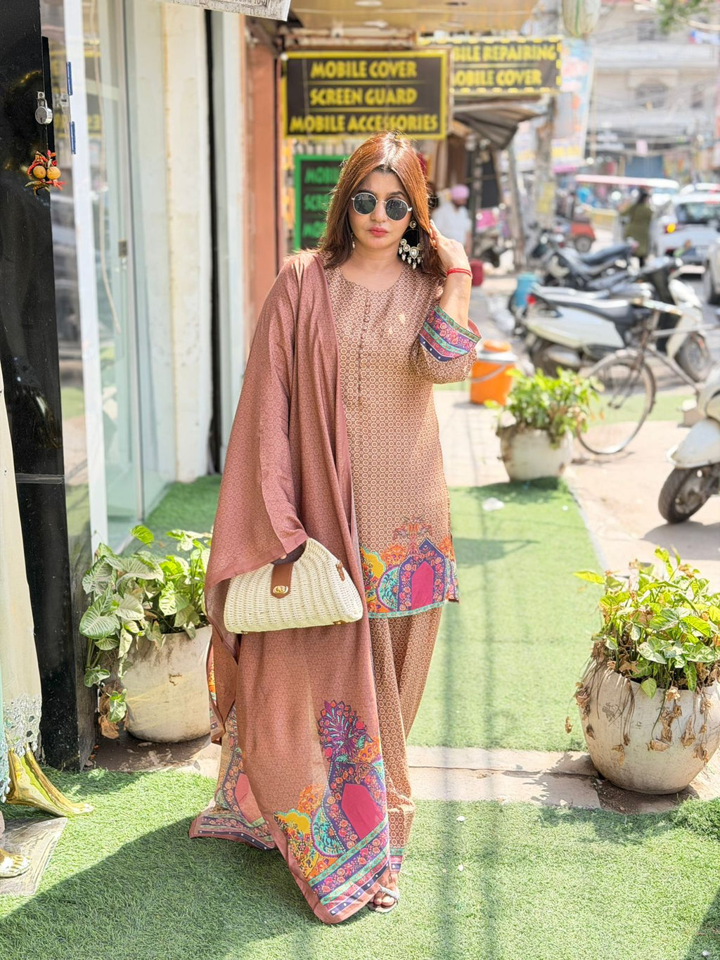 Pure Pakistani printed Muslin Suit with Dupatta , Elegant Ethnic Wear