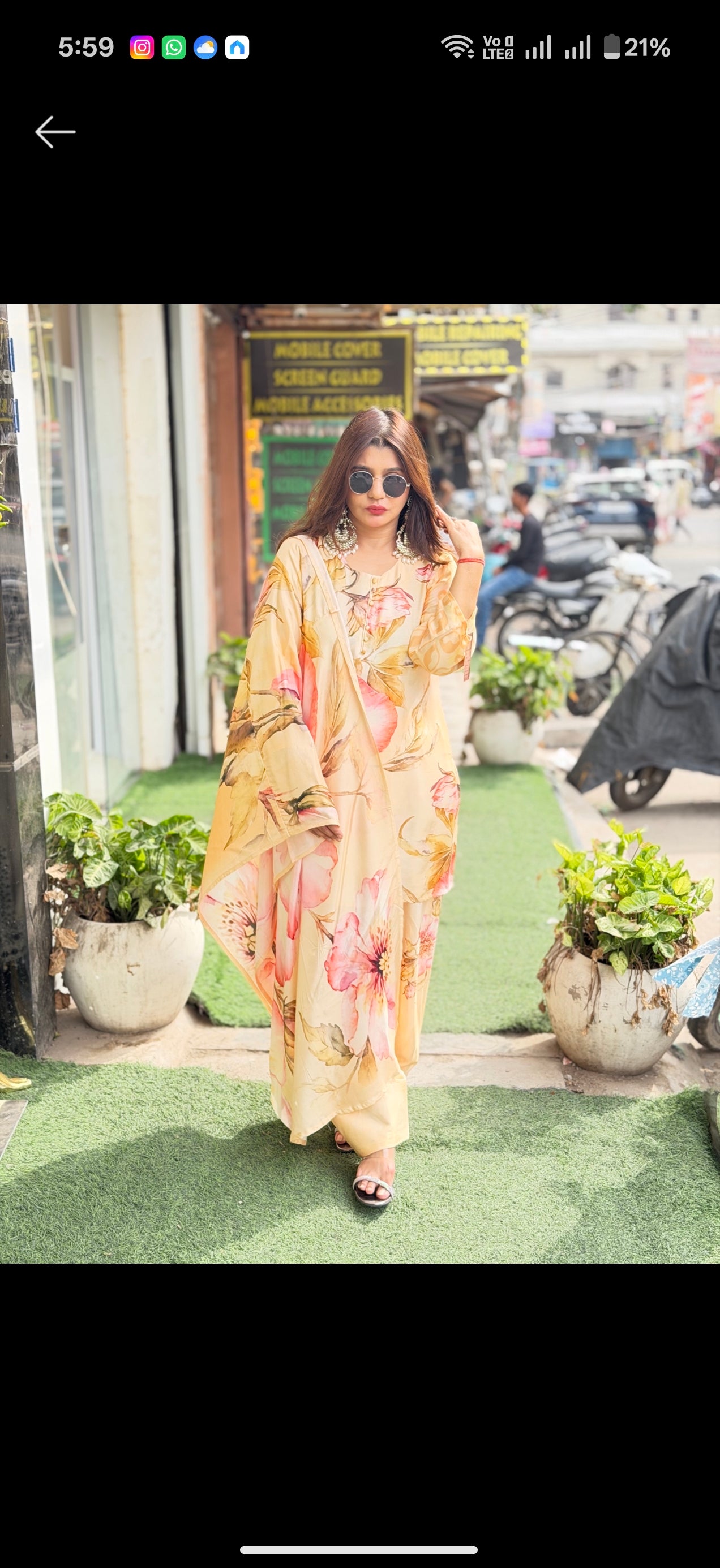 Pure Pakistani printed Muslin Suit with Dupatta , Elegant Ethnic Wear