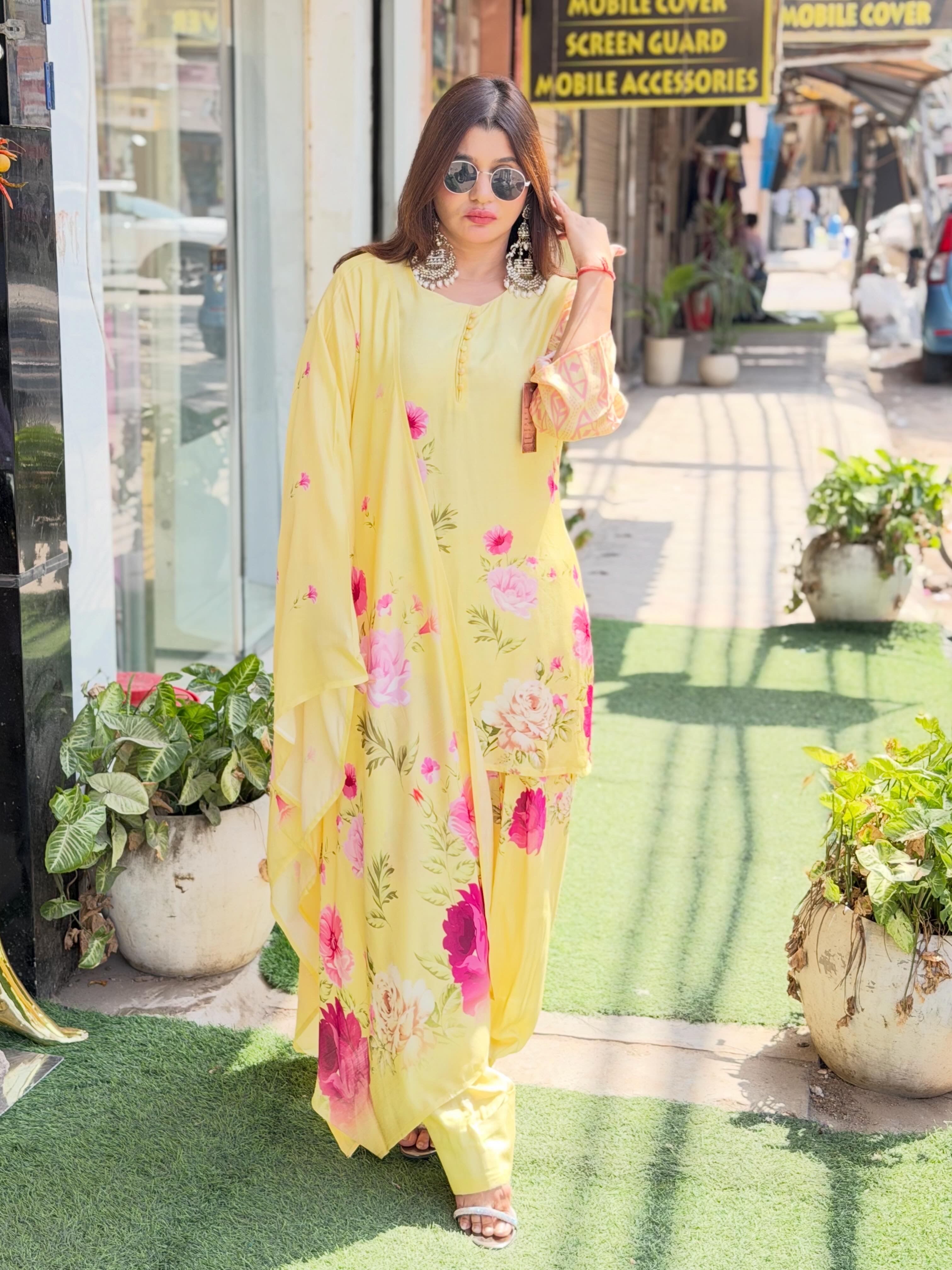 Pure Pakistani printed Muslin Suit with Dupatta , Elegant Ethnic Wear