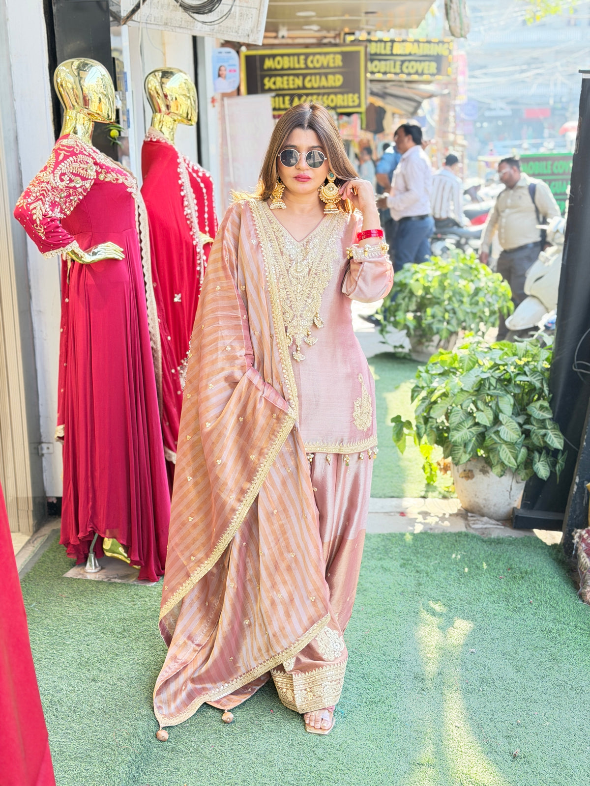 " Resham " - Three piece set with pure handwork